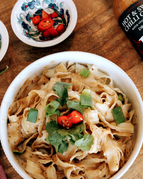 Hot & Sweet Chilli Garlic Dressing